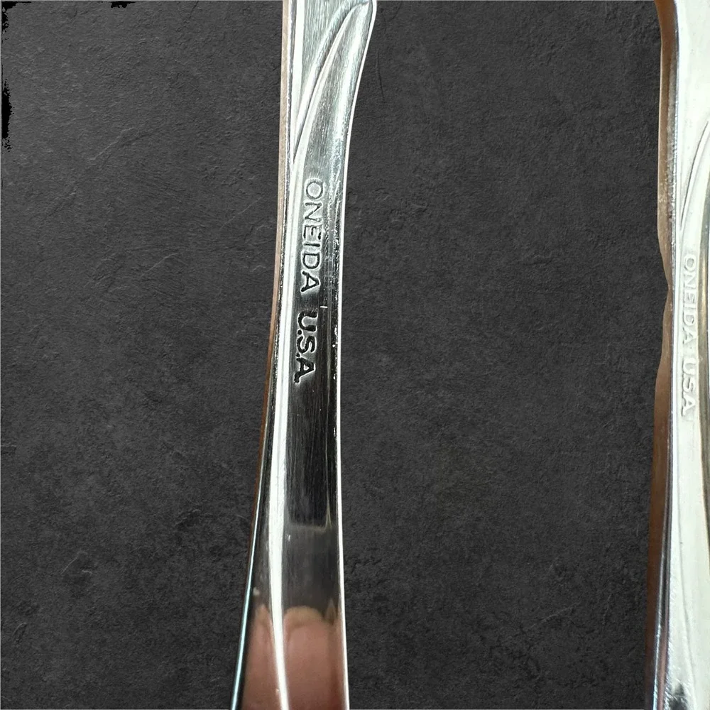 Oneida Flight Flatware Set 9pc Silver Stainless Steel 4 Knives 5 Salad Forks‎